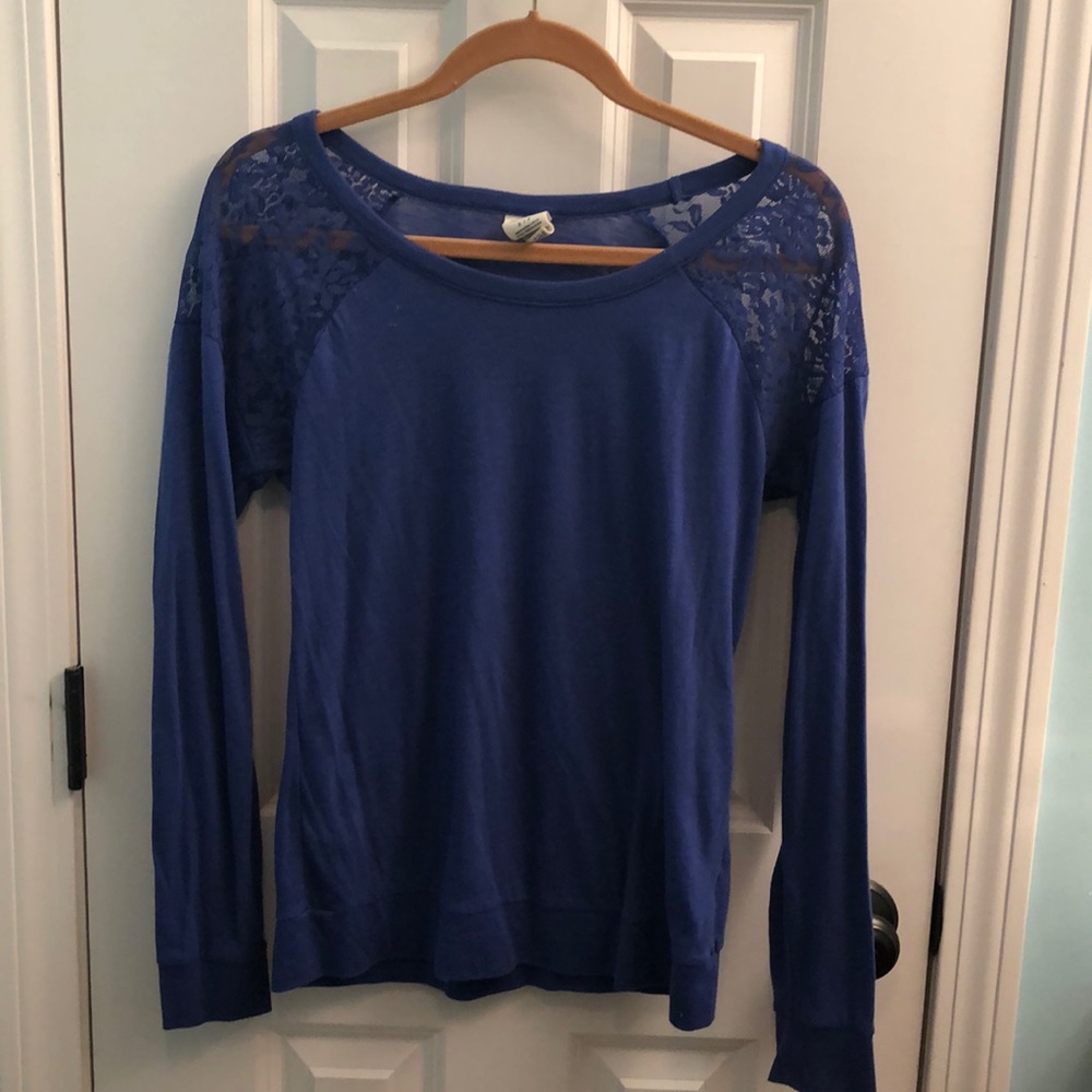 Blue long sleeve with lace shoulders
